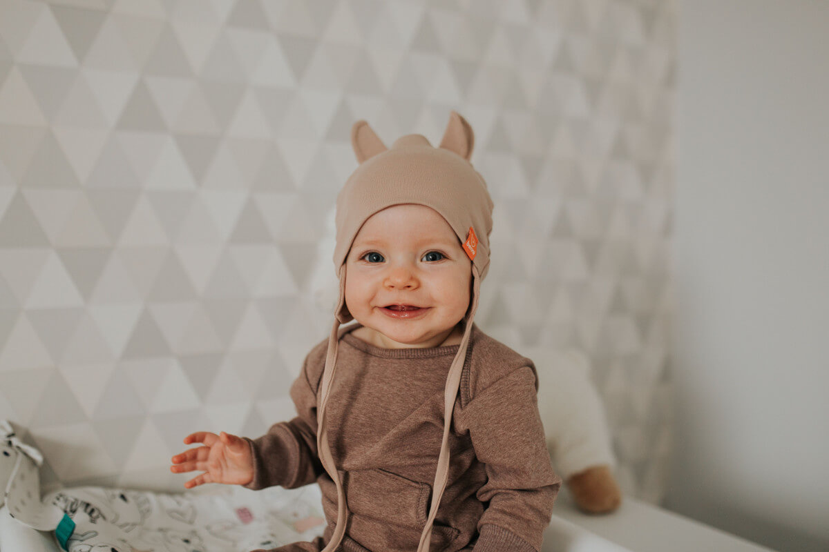 czapka z uszkami dla niemowlaka